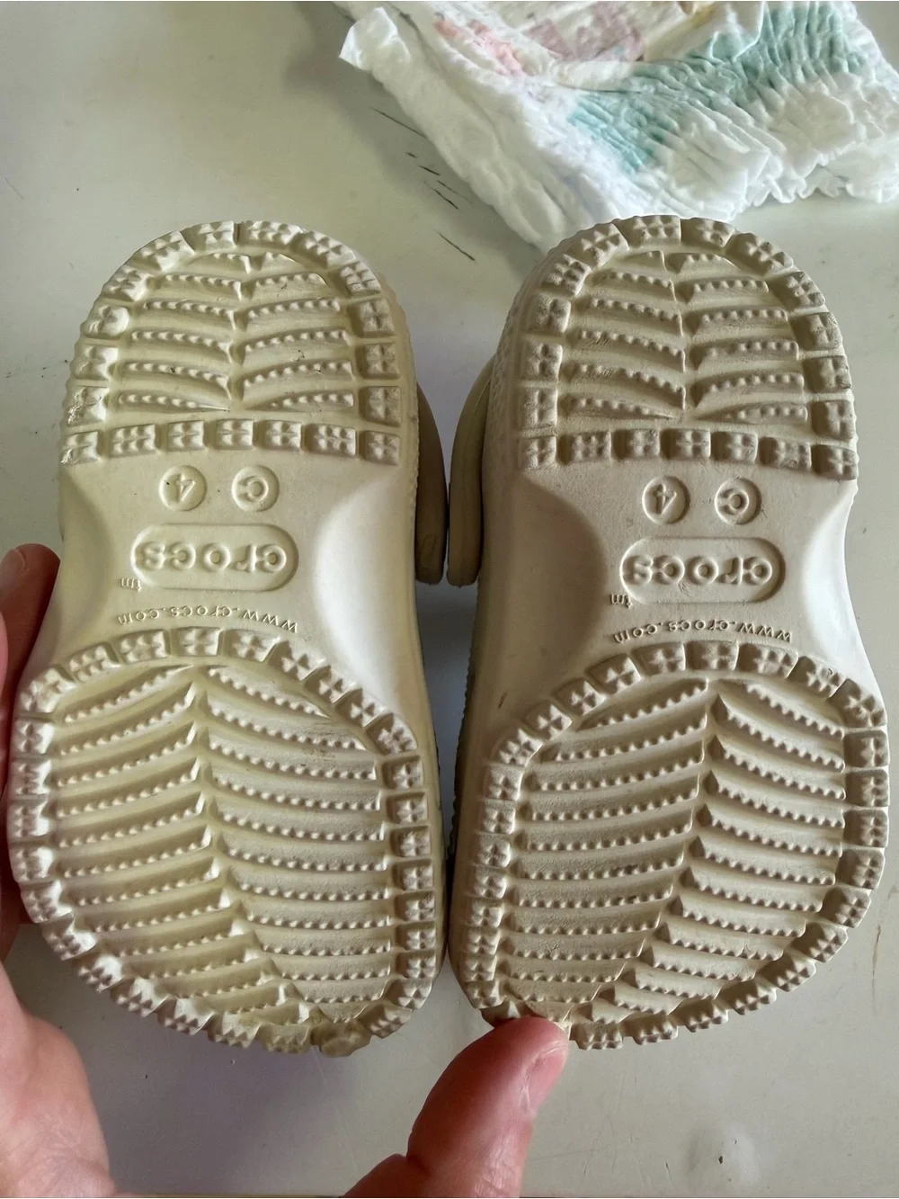 Kids Classic Foam Clog - beige- toddler size 4
